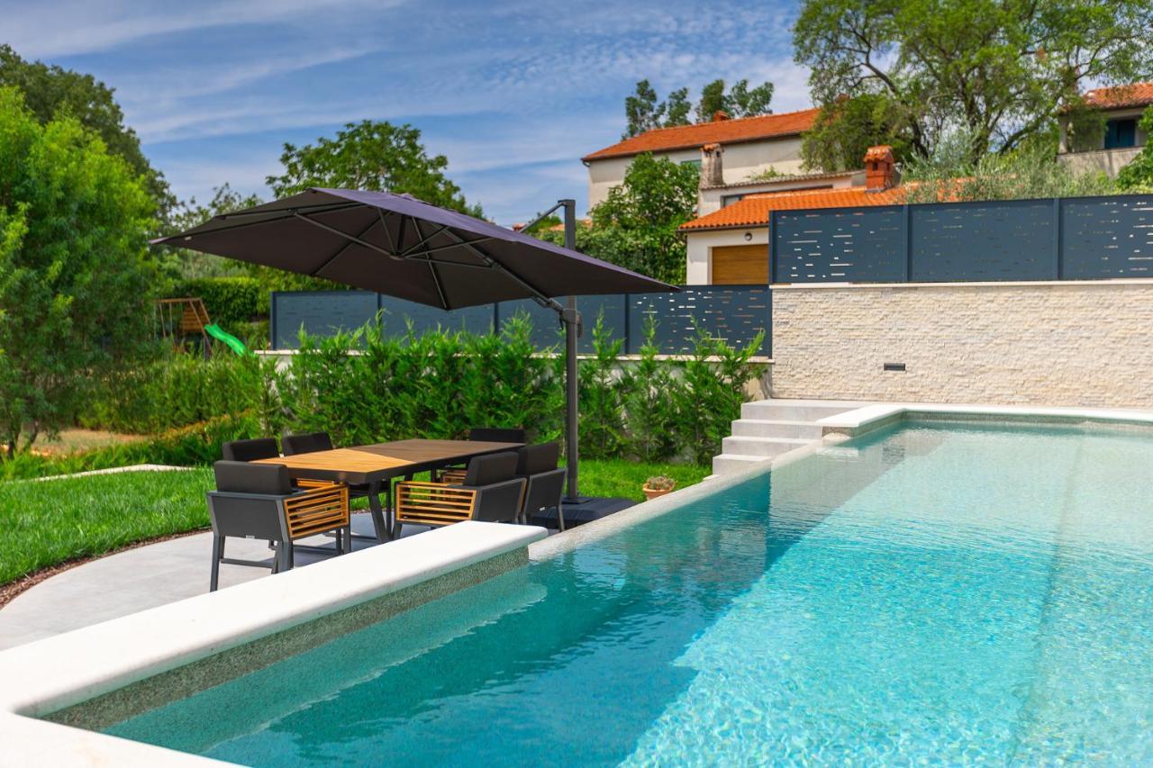 Villa Cascada Muntić Esterno foto