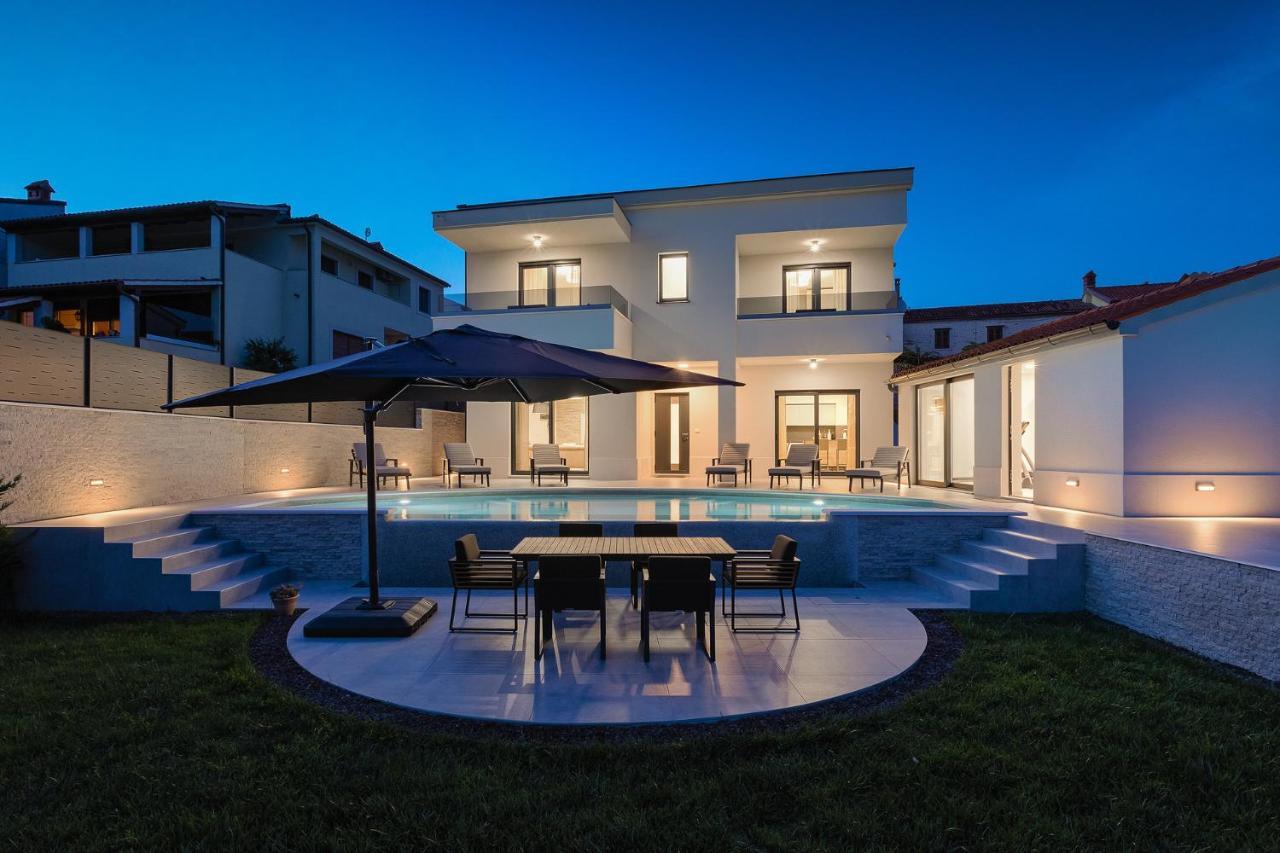 Villa Cascada Muntić Esterno foto
